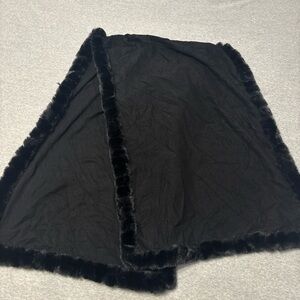 La Fiorentina Black Faux Fur Shawl 23”W x 66”L